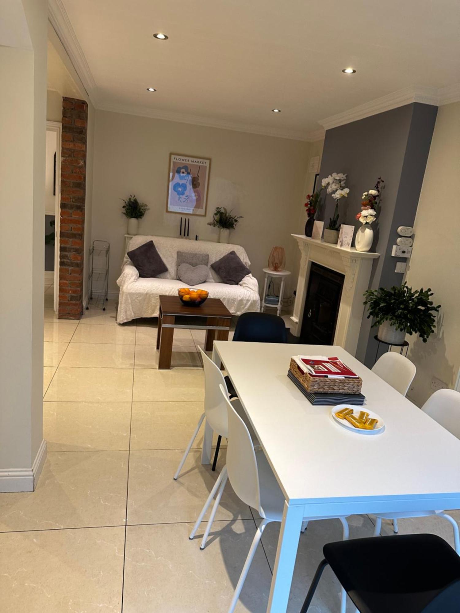 Out In Dublin B N B B&B 외부 사진